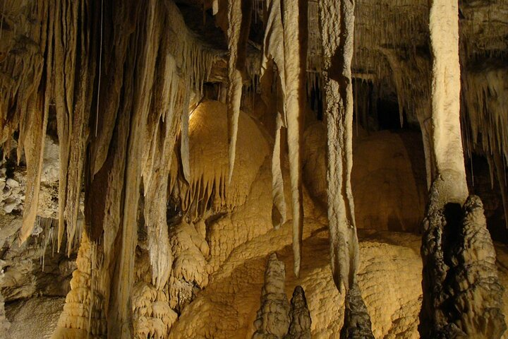 Explore Pannila Cave from Mount Lavinia - Photo 1 of 10